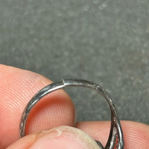 Sterling Silver 925 womens Ring Size 5.75 With Glass Purple Colored Bead Damaged - Picture 7 of 11